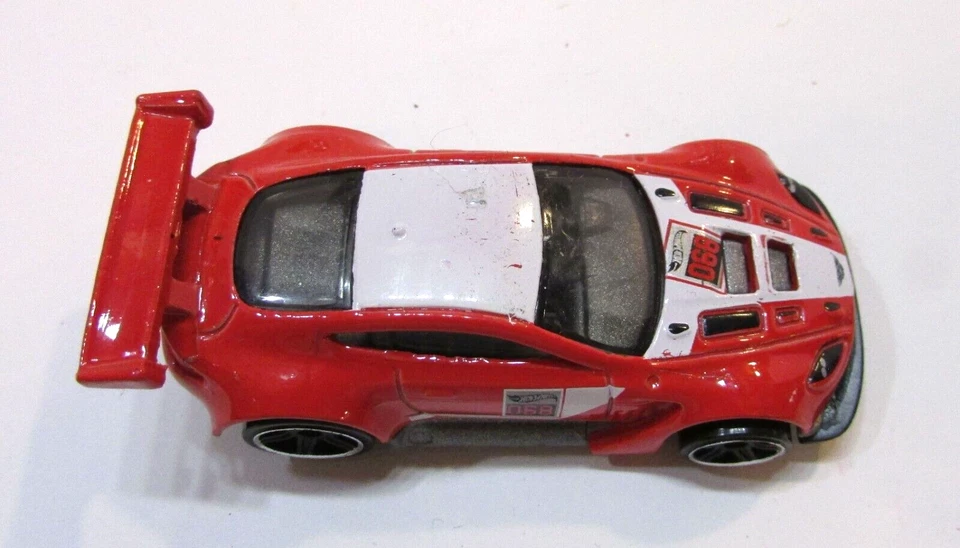 Старый 2014 Mattel Hot Wheels Aston Martin Vantage GT3 красный 1:64 литой гоночный автомобиль - Изображение 3 из 4