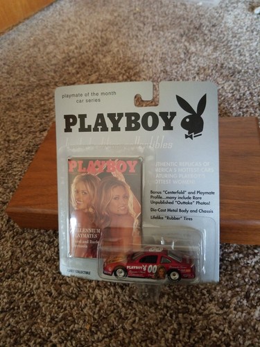 PlayBoyStore.com Limited Collectibles - The Millennium Playmates - Picture 4 of 10