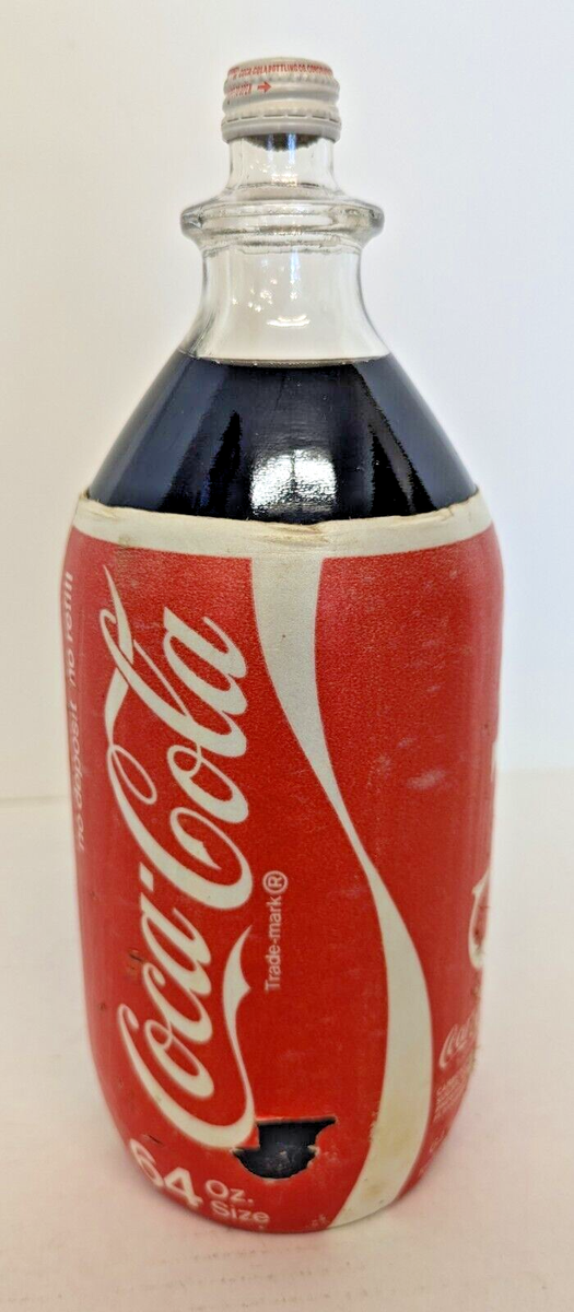 コカコーラ Coca-Cola Unopened vintage Coca Cola 64oz Size Bottle Trade Mark No Deposit