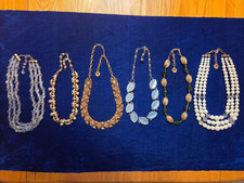 Vintage Lisner necklaces/chokers (18)