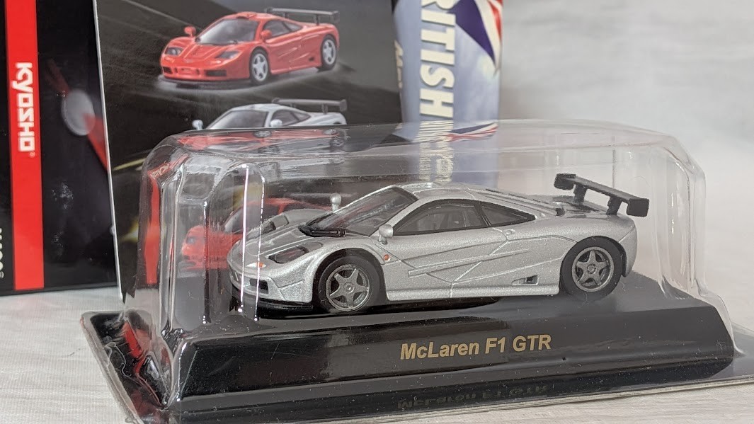 KYOSHO 1/64 McLaren F1 GTR Silver 1995 & 1996 Diecast Model Carr w