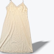 Vanity Fair Vintage Full Slip Lace Trim Antron III Nylon Cream Beige 36L