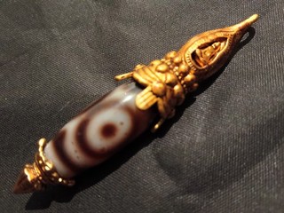 Lovely Tibetan Brass Buddha Inlay Natural Agate Dzi 3Eyed Bead Pendant SS053