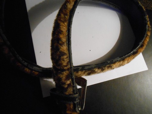 VINTAGE--ABSOLUTELY FRESH BY PRESTIGE LEATHER- FLUFFY ANIMAL PRINT--MEDIUM - Picture 4 of 4