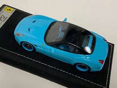 1/43 Looksmart Ferrari California T Baby Blue Alcantara Base
