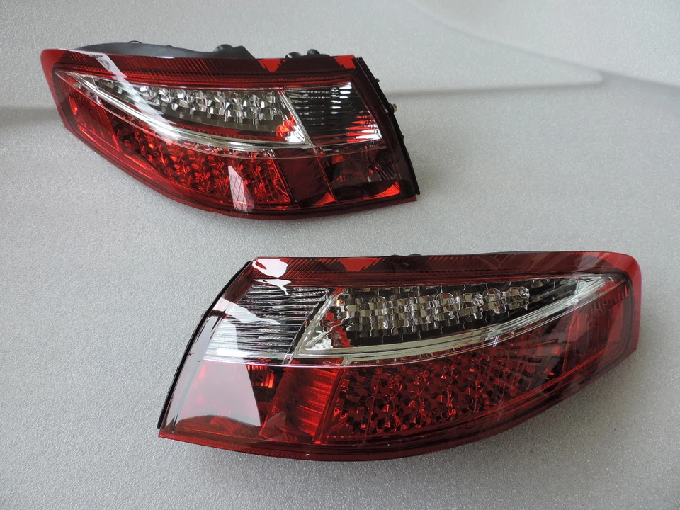 Nuevo Porsche 911 996 1999-2004 luces traseras LED ROJO transparente un par envío rápido Foto 2 de 4