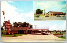 c1964 Classic Cars at Arrowhead Motel Springfield Missouri VINTAGE Postcard 2614