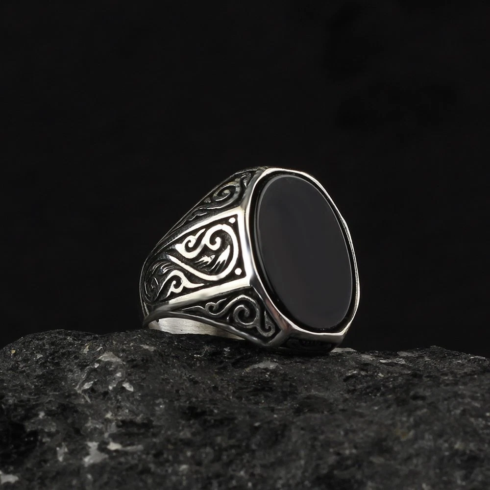 Pure onyx ring deals