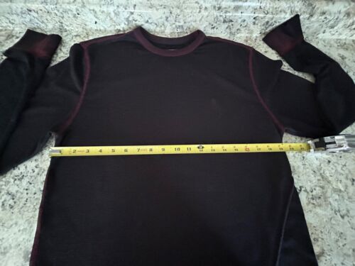 Volcom Black Burgundy Stitching Logo Accents Waffle Knit Thermal Pullover Size L - Picture 9 of 10