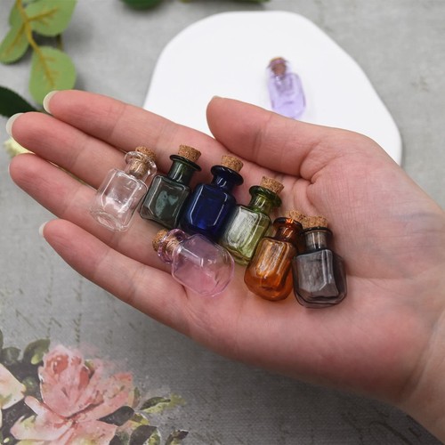 10pcs Colored Tiny Glass Jars Mini Glass Bottles with Cork Stoppers Mini Square - Picture 5 of 6