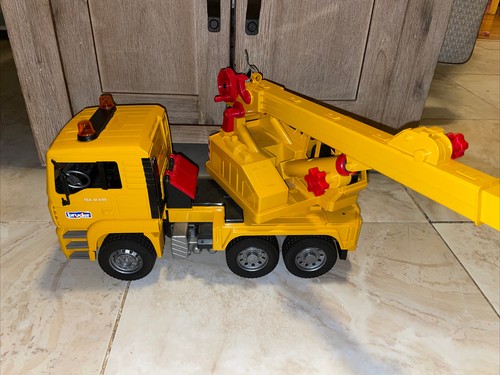 Bruder Man Tele Crane TC-4500 TGA 41.440 Construction building Toy GERMANY - Picture 3 of 6