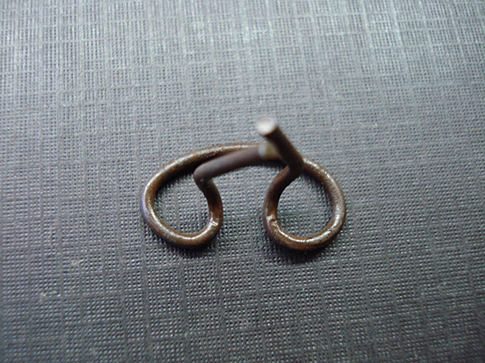 6 piezas clips de moldura de puerta y cuarto de ventana NORS para Mercury 1941 1942  Foto 3 de 4