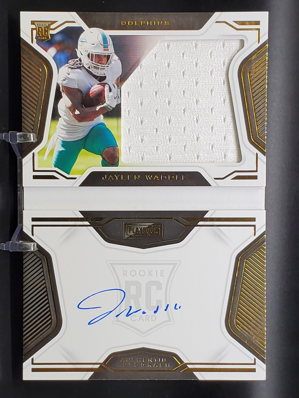 2021 Panini Playbook Jaylen Waddle RC Booklet Auto /99 Miami Dolphins 212