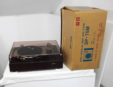 Denon DP-75M Giradischi con braccio DA-402 Turntable with tonearm