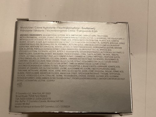 IT COSMETICS CONFIANZA EN UNA CREMA PARA EL CUELLO 2,6 OZ - Imagen 4 de 7