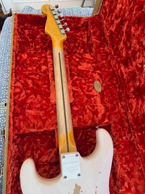 Fender Custom Shop Stratocaster - Limited Edition - image 4 of 4