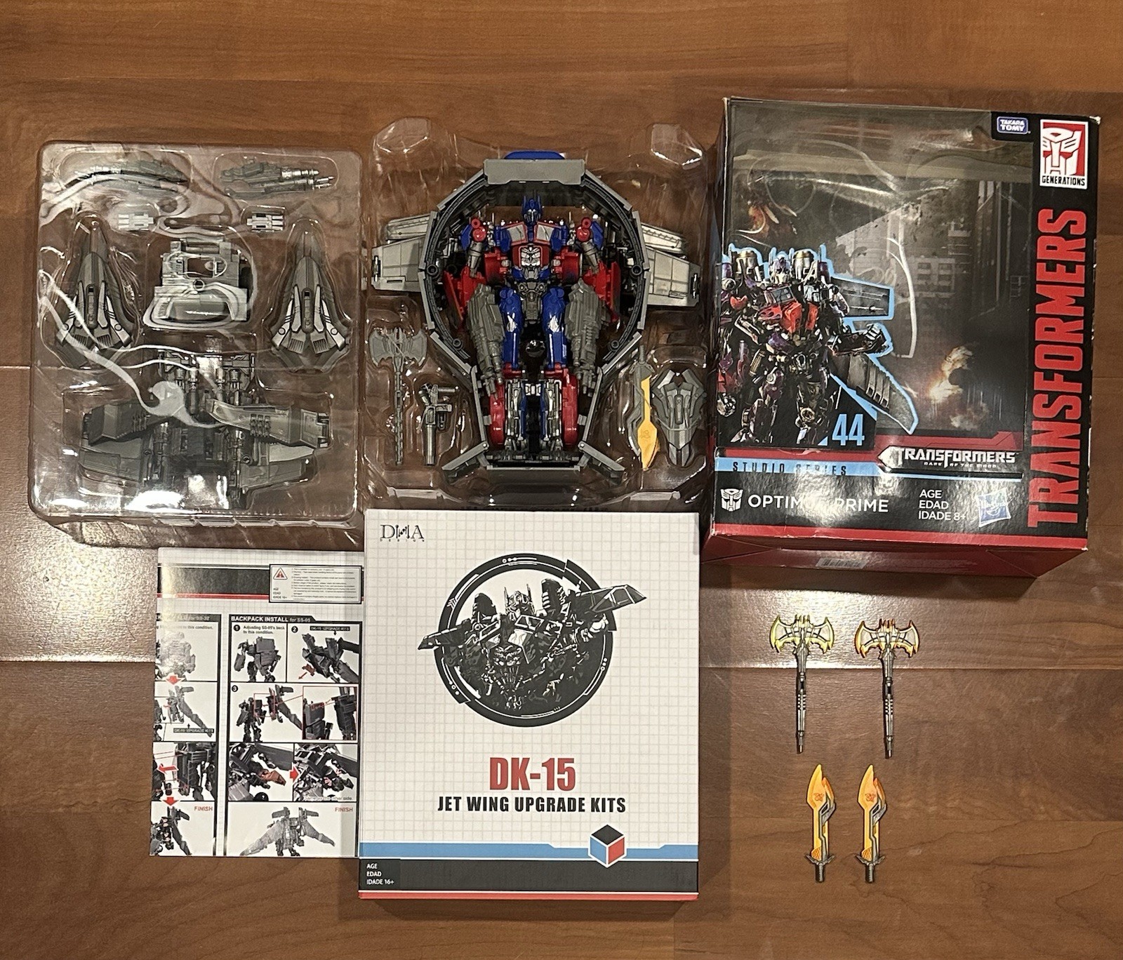 Transformers Studio Series 44 DOTM Optimus Prime [COMPLETE W/ DNA DESIGN KIT]