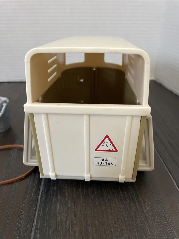 Remolque para caballos de juguete marca Schleich 2003 incluye pony Schleich Shetland y extras Foto 3 de 4