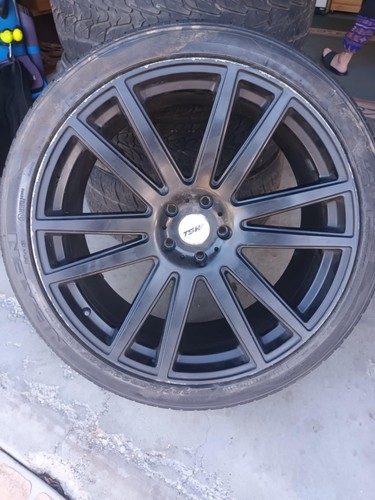22" TSK RIMS WITH TYRES 285 X 35 X 22 - Picture 3 of 6