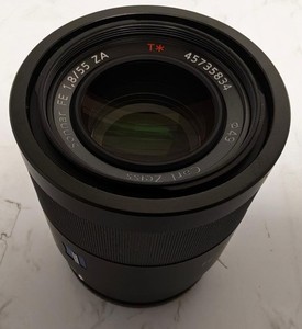 Sony Sonnar FE 55mm F1.8 ZA SEL55F18Z E-Mount Lens - g049100375530 sh