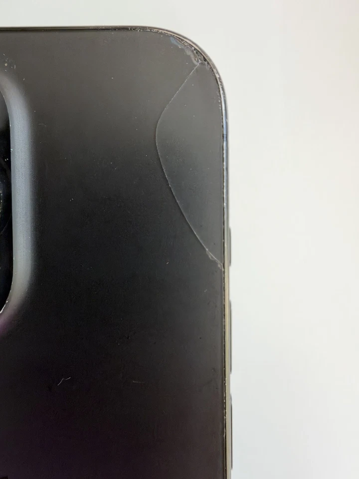 Apple iPhone 15 Pro · 128GB, photo 2 of 5