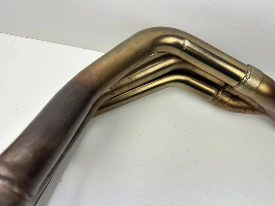 COLECTOR DE ESCAPE TRIUMPH 1050 SPEED TRIPLE 2011-2016 - Imagen 4 de 4