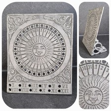 VINTAGE ewiger Kalender Tischkalender * Block Zinn * Sonnenuhr Tierkreiszeichen