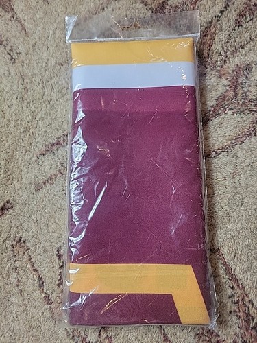 WASHINGTON COMMANDERS GARDEN FLAG FROM WINCRAFT 28"x40" - Picture 3 of 3