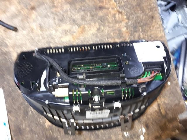 BMW 528i 2010 grupos de instrumentos Foto 3 de 4