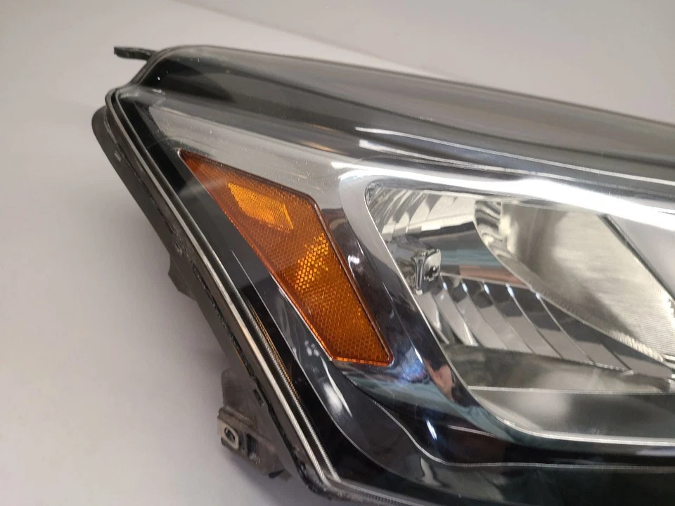 2013 2014 2015 2016 2017 CHEVROLET TRAVERSE Passenger Right Headlight - Imagem 3 de 4