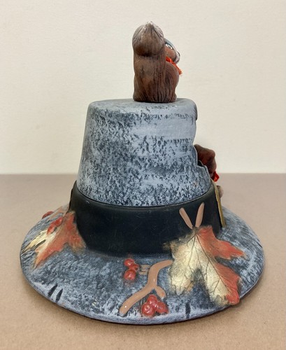 Statuina ceramica cappello pellegrino scoiattolo bambino Ringraziamento - Adorabile! - Foto 8 di 9