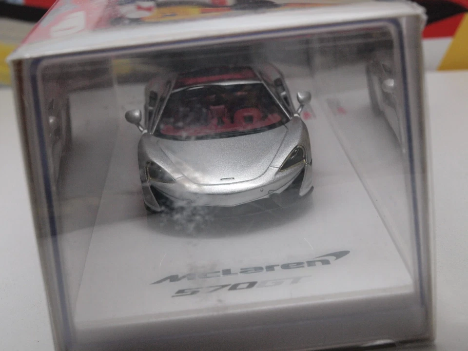 TSM MODELS - 2016 McLAREN 570 GT - SILVER - 1/43 SCALE MODEL CAR TSM430255 - Image 4 of 4