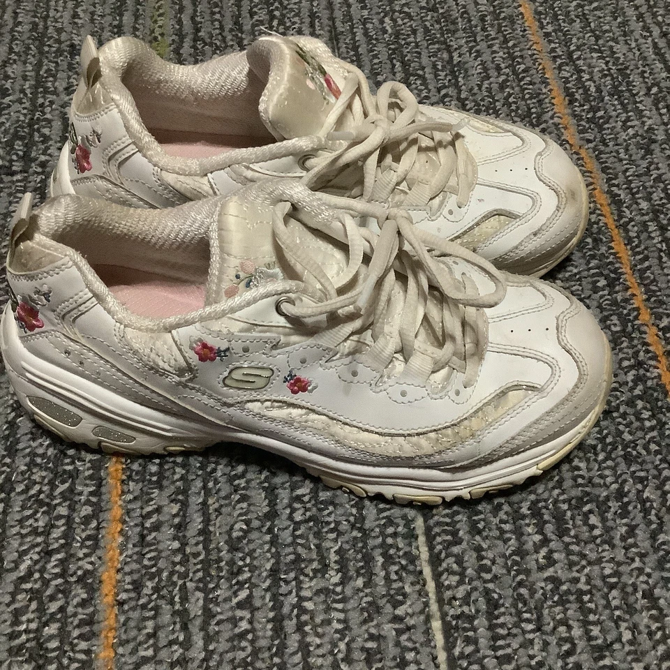 SKECHERS D’Lites White Floral Embroidered Fashion Sneakers 11977 Women 7 - Image 4 of 4