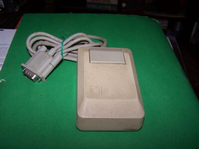 Apple Macintosh 角マウス 1d9a7fea87bb0f3f.png
