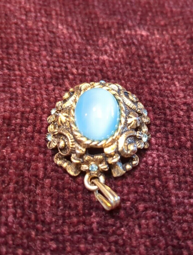 Vintage Sarah Coventry Pendant w/ Iridescent Aqua Stone Gold Tone Surround - Picture 5 of 7