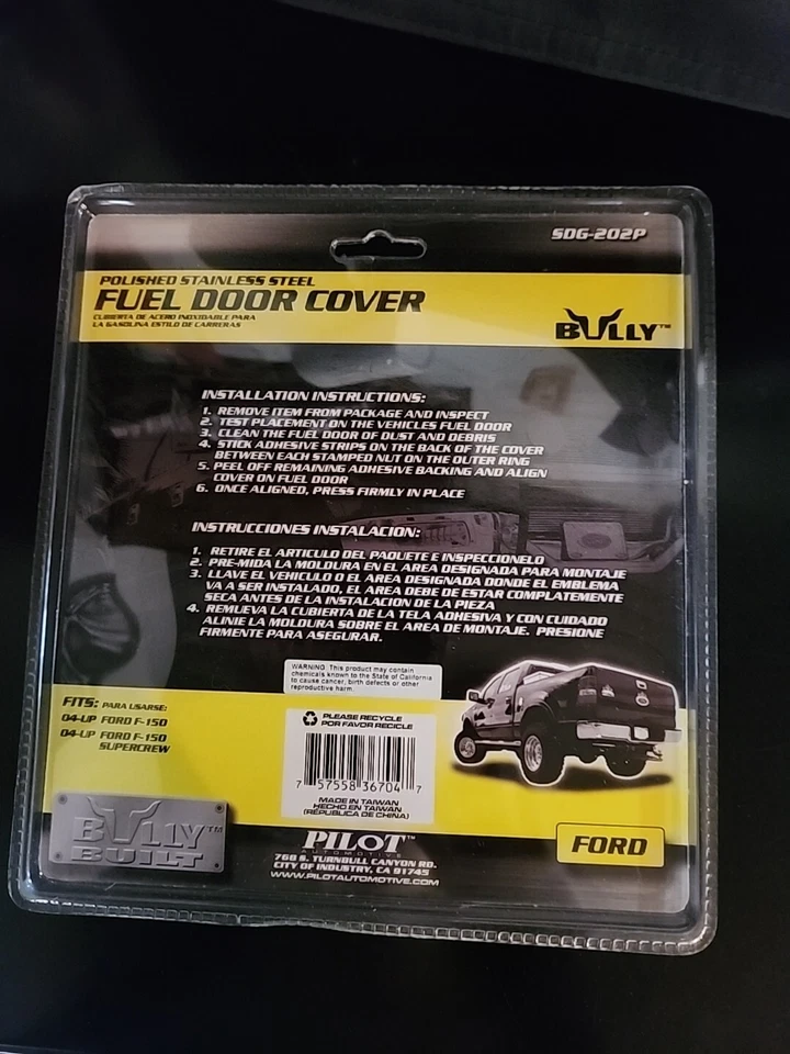 Cubierta de puerta de llenado de combustible de acero inoxidable pulido Bully para Ford F-150 2005-2008 Foto 2 de 4