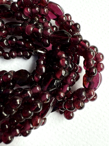 VINTAGE GARNET CLUSTER NECKLACE