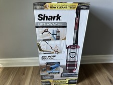 Shark Navigator Lift-Away ADV Upright Vacuum PowerFins Swivel Pet Hair LA401 Red