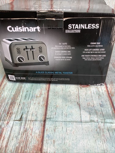 Cuisinart CPT-180BKS Classic 4-Slice Toaster, Black/Stainless Steel - Picture 4 of 7
