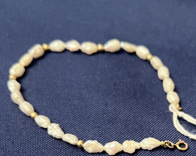 Brazalete de perlas con broche y cuentas de oro amarillo de 14k 7" joyería fina vintage Foto 3 de 4