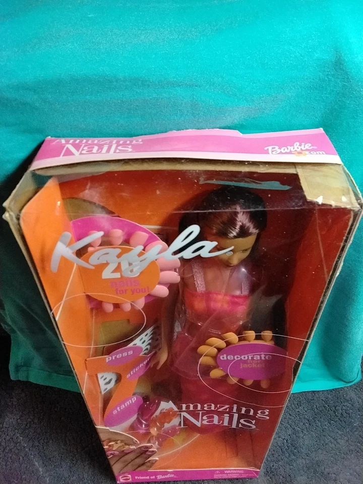 Muñeca Barbie Kayla 2001 Amazing Nails - nueva en caja Foto 2 de 4
