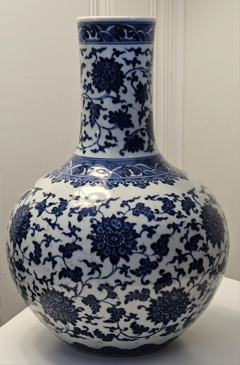 流】中国美術 乾隆年製 乾隆硝子花瓶 高22.2cm TG913 博古珍藏》款大清