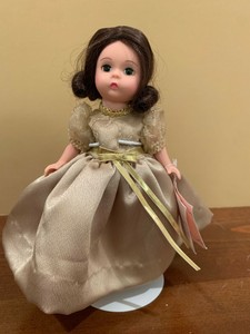 madame alexander doll stands