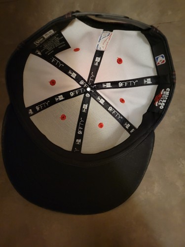 New Era 9Fifty Red/Black NBA Chicago Bulls 2TONE Snapback - Picture 3 of 3