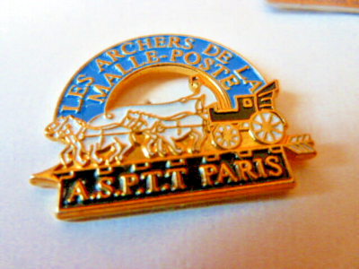 Pin's Ligue de tir à l'arc Champagne Ardenne , prix livré en suivi