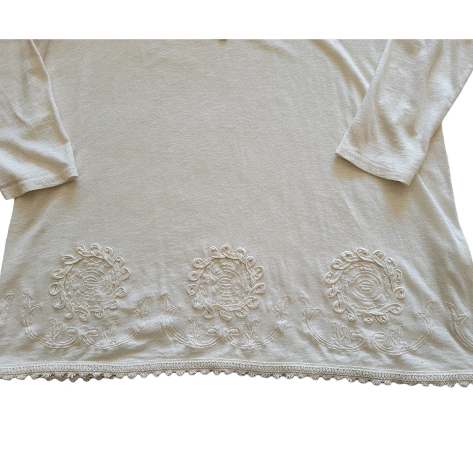 Top floral con apliques de manga larga cuello barco Lucky Brand Foto 4 de 4