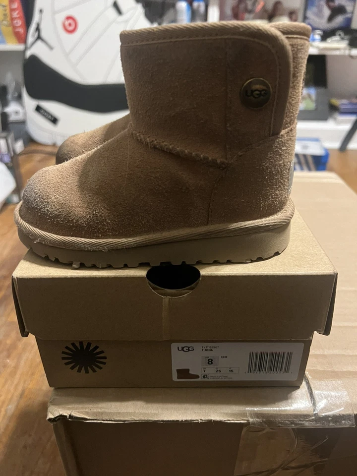 USED UGG Jona Toddler Girl Size 8 Chestnut Suede Shearling Snap Boots 1118890T - Image 4 of 4
