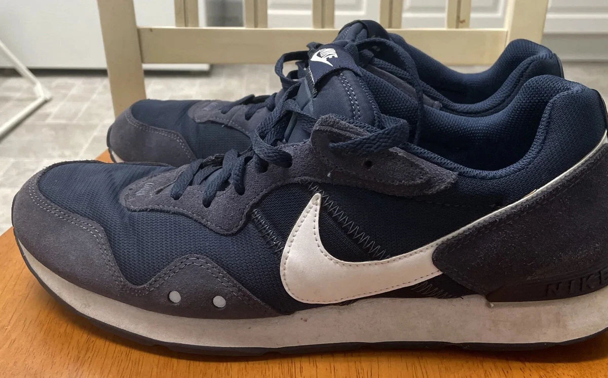 nike venture runner men