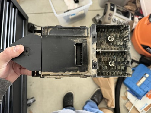 2001-2002 Ford F250 F350 Interior Fuse Relay Junction Box 1C3T-14A067-CC - Picture 4 of 9