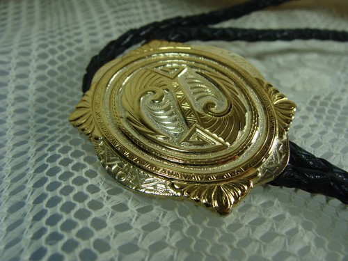 Corbata Montana Silversmith oro/plata grabada pergamino vaquero occidental rodeo bolo - Imagen 19 de 24